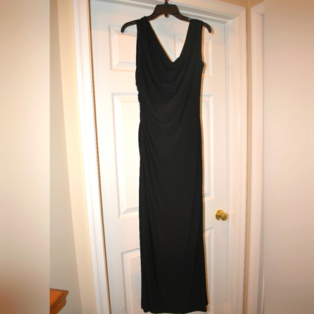 Ronni Nicole Maxi Dress, Black, Size 10